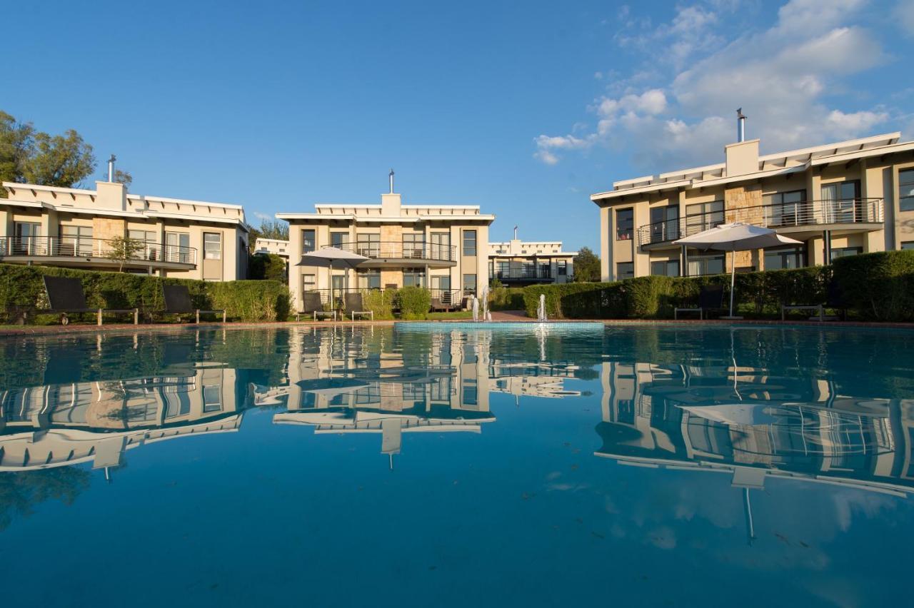 The Fairway Hotel, Spa & Golf Resort Randburg Exterior photo
